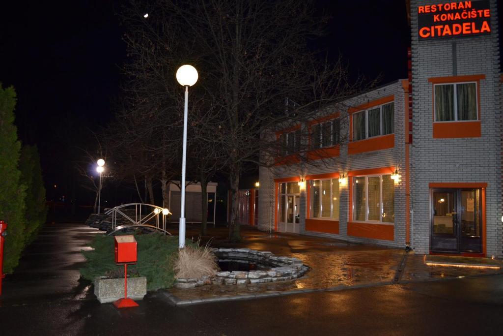 Motel Citadela 023 Zrenjanin Eksteriør bilde