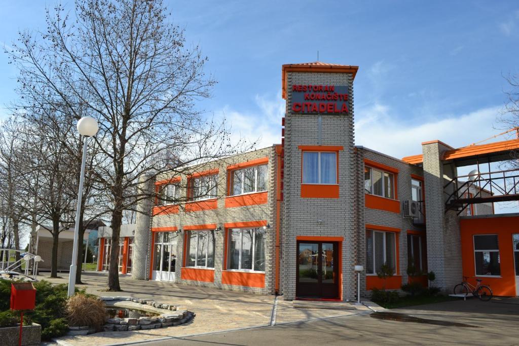 Motel Citadela 023 Zrenjanin Eksteriør bilde
